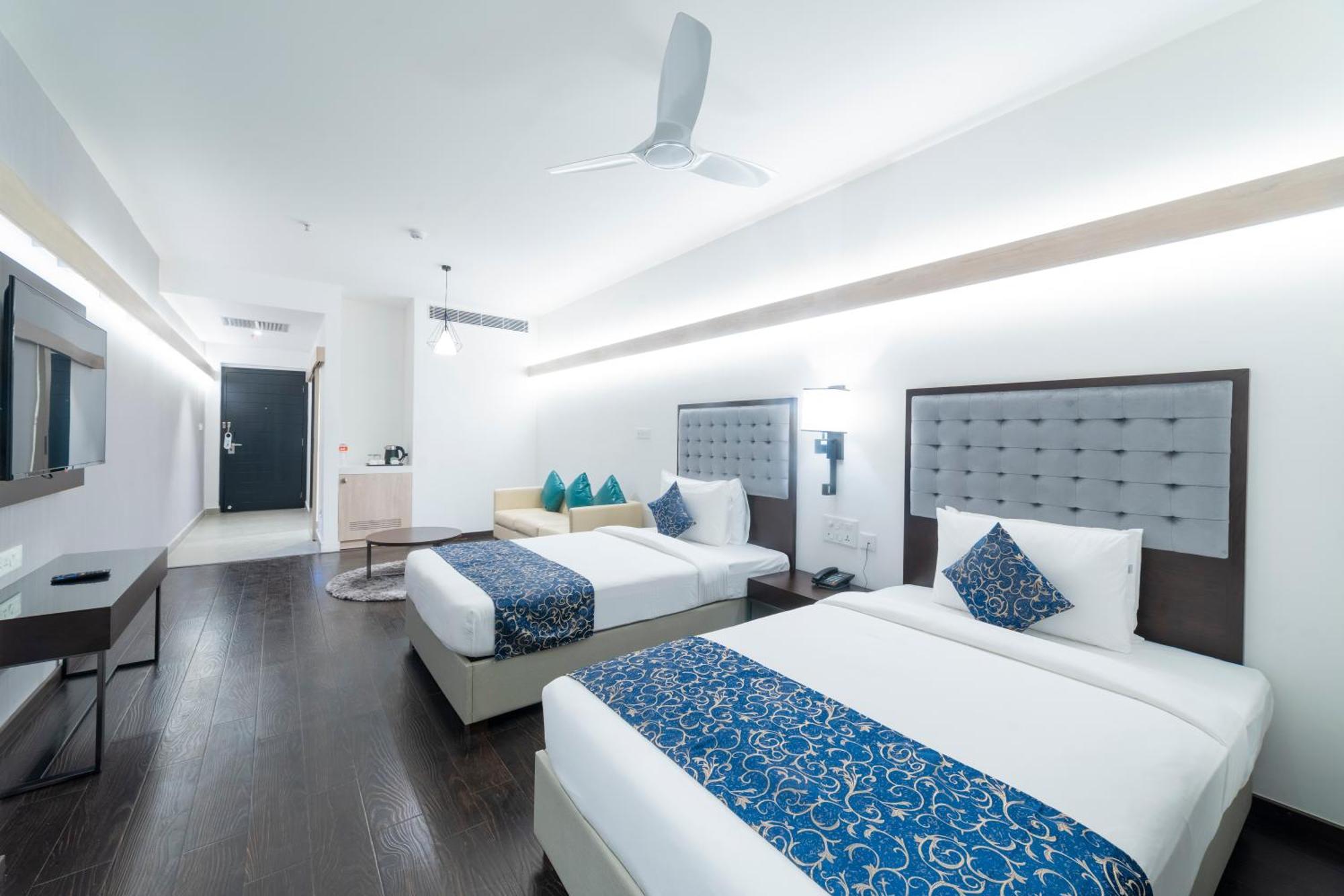 Deccan Serai Grande, Gachibowli, Hotel 4*
